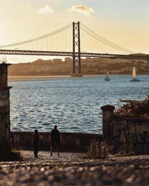 Besthomestay- Lisbon- Garden, Pool & Garage Apartamento *
